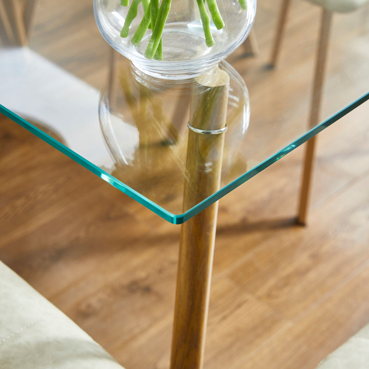 Heeter 4 - Person Dining Set