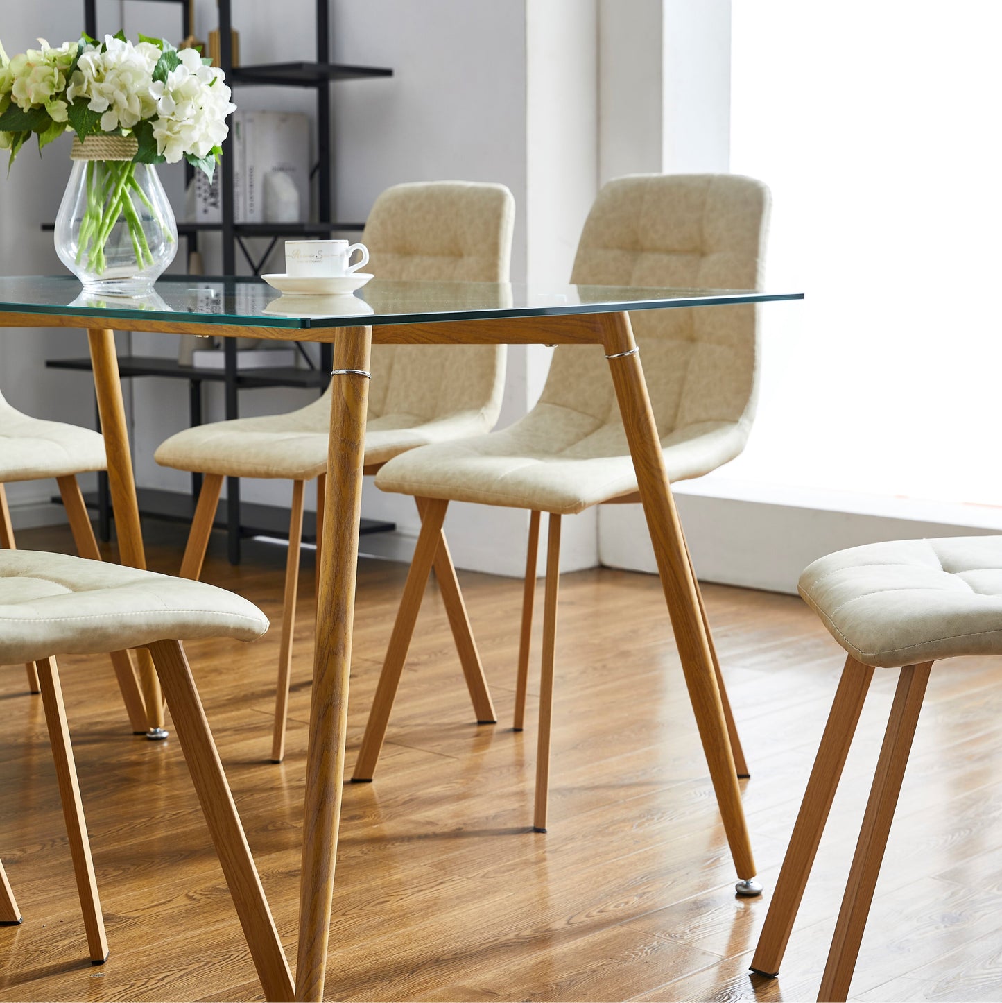 Heeter 4 - Person Dining Set